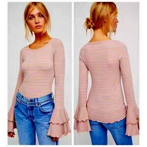 Free People We the Free Good Find Ruffle Cuff Tee Shirt Top L